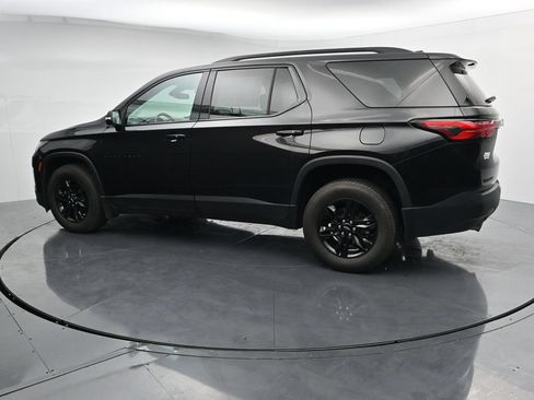 Used 2023 Chevrolet Traverse LT FWD image 5