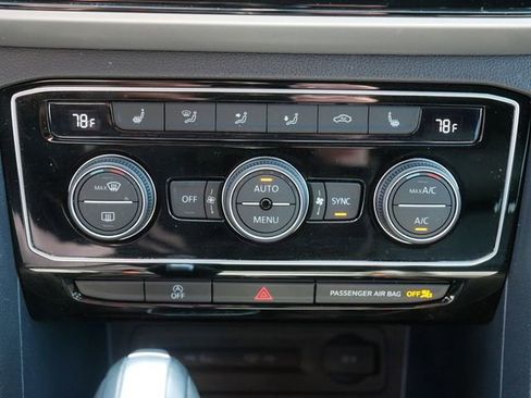 Certified 2023 Volkswagen Atlas Cross Sport SEL R-Line image 30