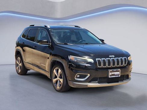 Used 2019 Jeep Cherokee Limited FWD image 5