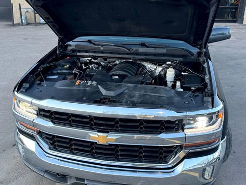 Used 2017 Chevrolet Silverado 1500 LT w/ All Star Edition image 29