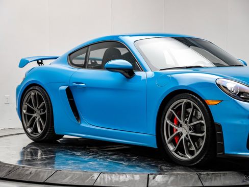 Used 2020 Porsche 718 Cayman GT4 image 27