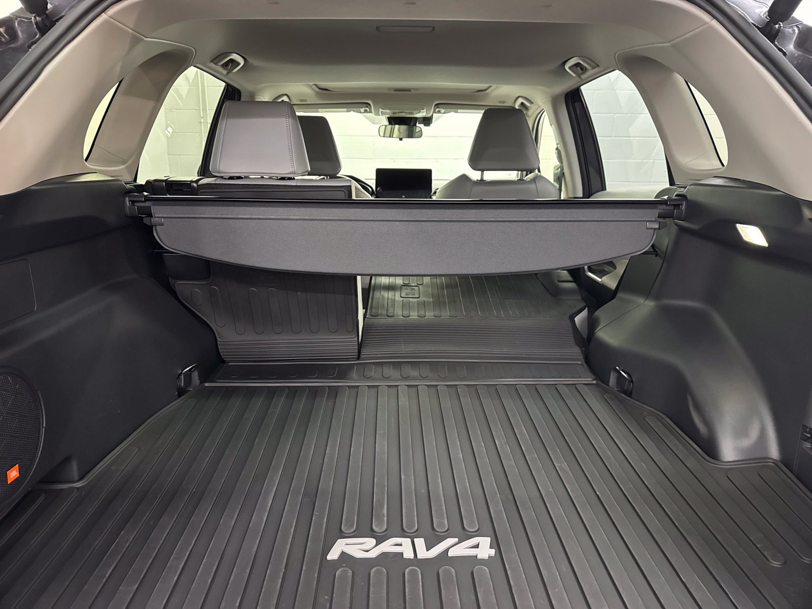Used 2025 Toyota RAV4 XLE Premium w/ Weather Package AWD/4WD image 36