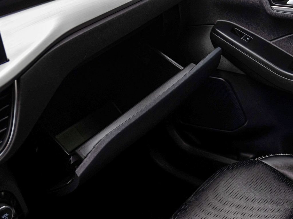 Used 2024 Ford Escape Platinum AWD/4WD image 19