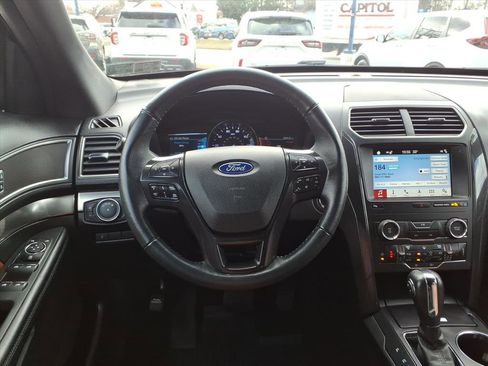 Certified 2019 Ford Explorer XLT w/ Equipment Group 202A image 15