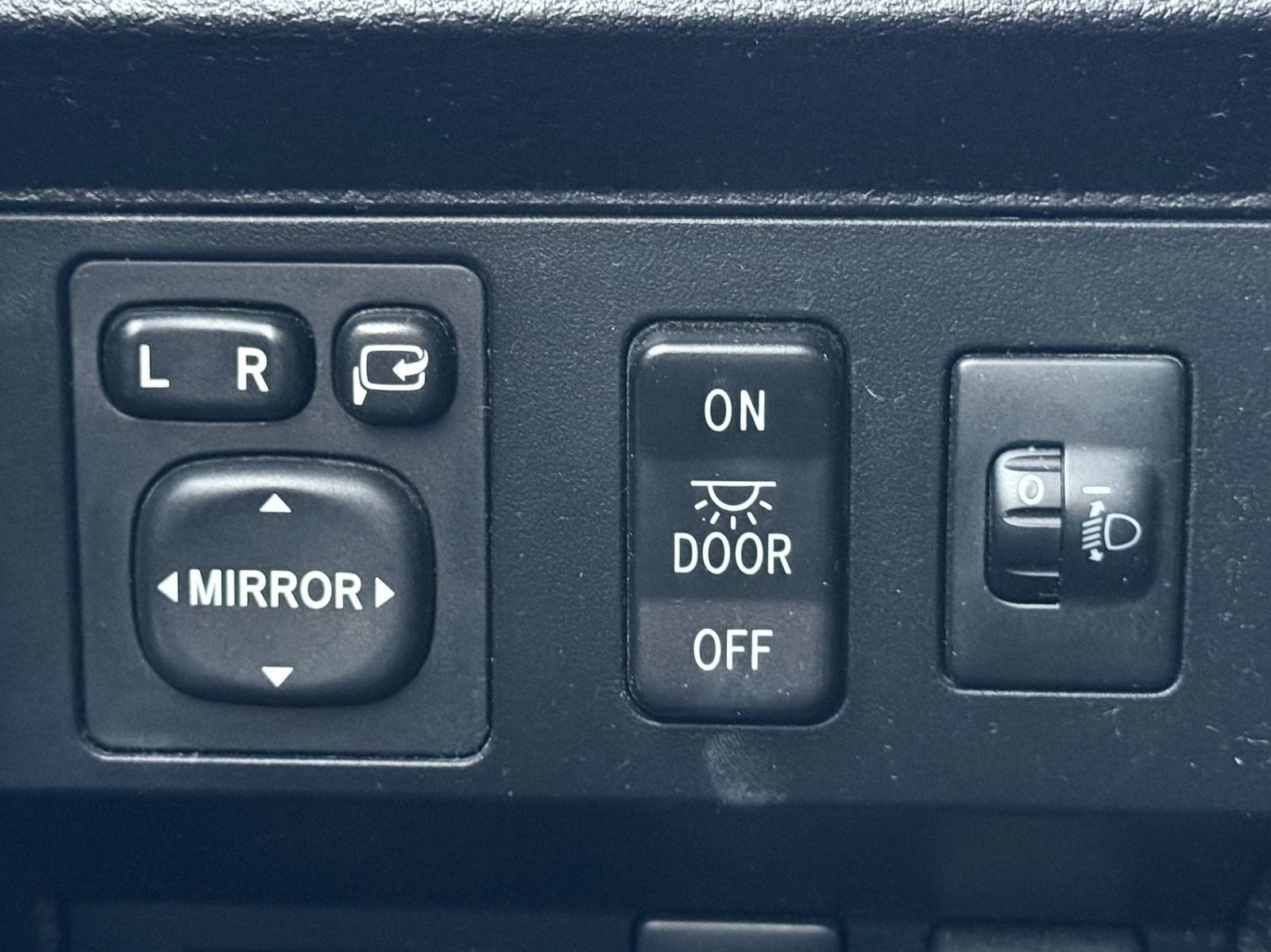 Used 2015 Toyota Tundra Platinum AWD/4WD image 37