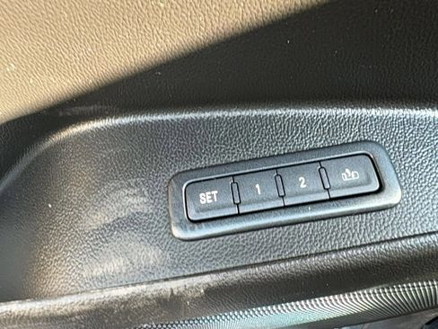 Used 2018 Chevrolet Tahoe Premier image 27