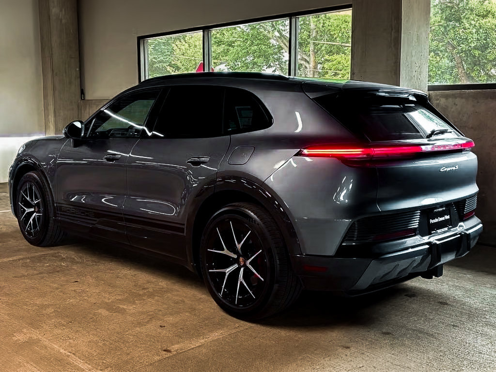 New 2026 Porsche Cayenne S AWD/4WD image 3