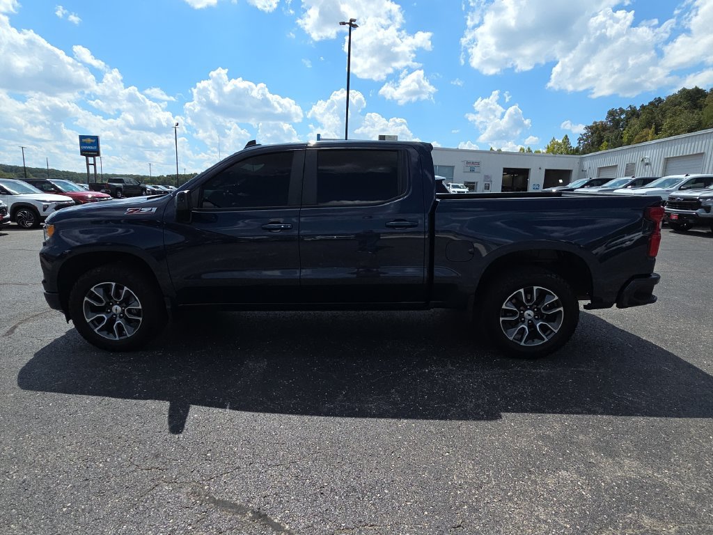 Used 2022 Chevrolet Silverado 1500 RST w/ Z71 Off-Road Package AWD/4WD image 5