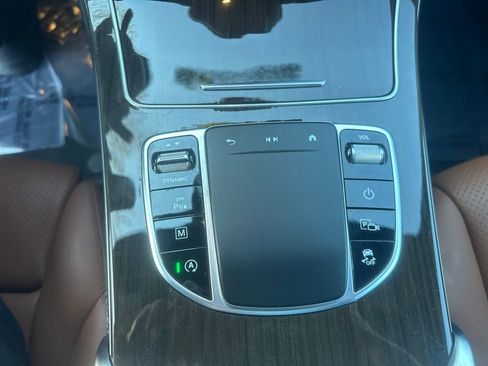 Used 2021 Mercedes-Benz GLC 300 4MATIC w/ AMG Line image 15