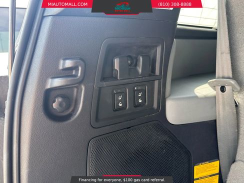 Used 2015 Toyota Sequoia Platinum image 37