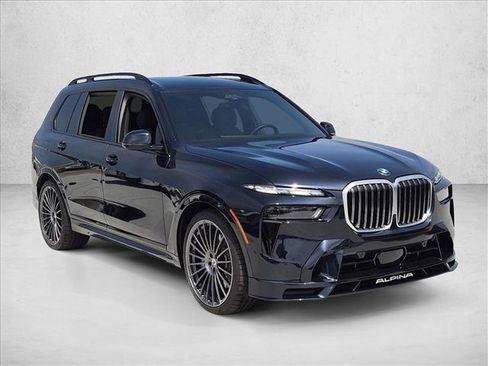 Used 2025 BMW ALPINA XB7 AWD/4WD image 3
