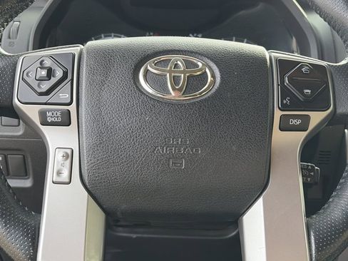 Used 2016 Toyota 4Runner SR5 image 18