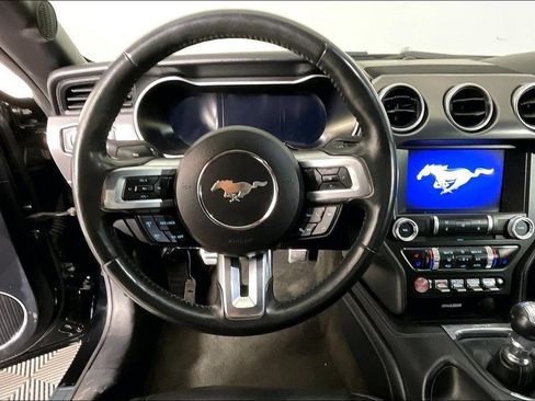 Used 2018 Ford Mustang GT Premium w/ Equipment Group 401A RWD image 8
