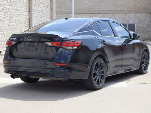 Used 2025 Nissan Sentra SR w/ SR Premium Package FWD image 3