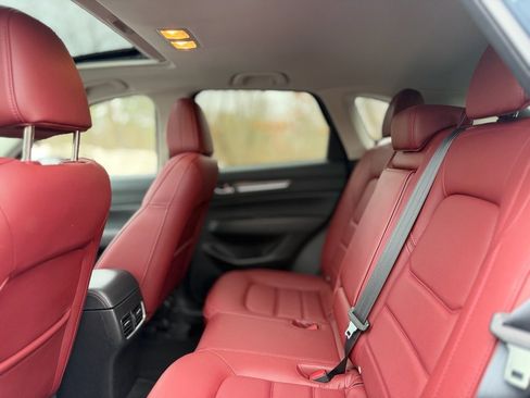 Used 2023 MAZDA CX-5 Carbon Edition image 23