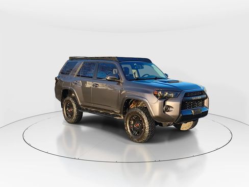 Used 2019 Toyota 4Runner TRD Off-Road Premium image 2