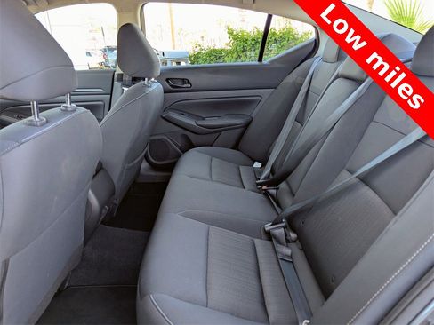 Used 2024 Nissan Altima 2.5 SV image 15