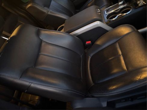 Used 2011 Ford F150 FX4 w/ FX Luxury Pkg AWD/4WD image 35