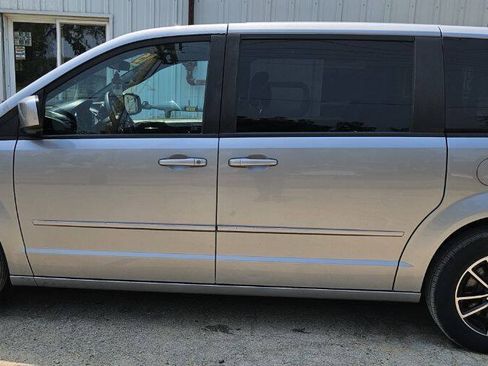 Used 2015 Dodge Grand Caravan R/T FWD image 12