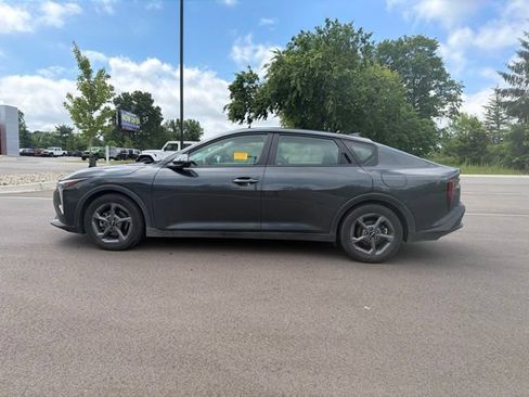 Used 2025 Kia K4 FWD image 2