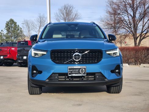 Certified 2023 Volvo XC40 B5 Plus w/ Driver Assist Package image 3