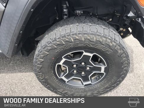 Used 2023 Jeep Gladiator Mojave w/ Cold Weather Group image 27