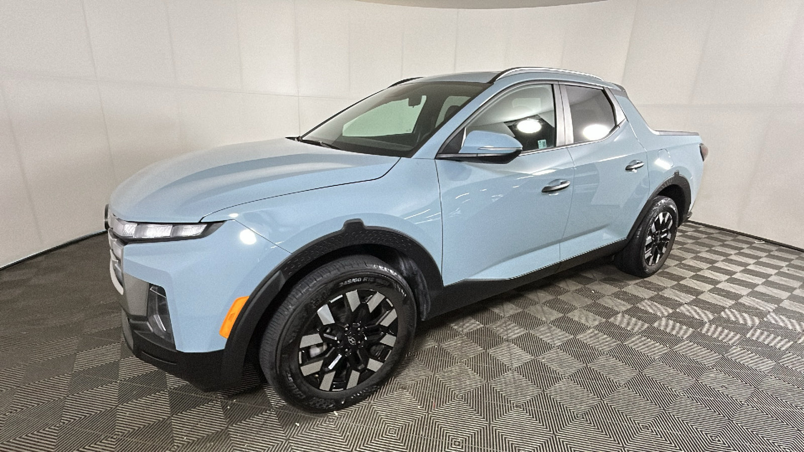 Used 2025 Hyundai Santa Cruz SEL FWD image 8