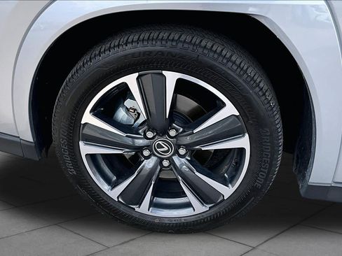 Used 2025 Lexus UX 300h AWD w/ Cold Area Package image 9
