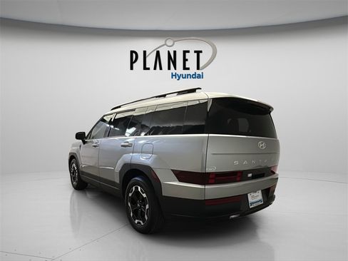 Certified 2025 Hyundai Santa Fe SEL image 6