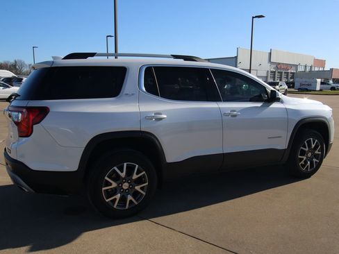 Used 2023 GMC Acadia SLT w/ Preferred Package image 5
