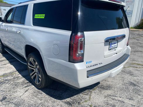 Used 2019 GMC Yukon XL Denali w/ Open Road Package AWD/4WD image 7