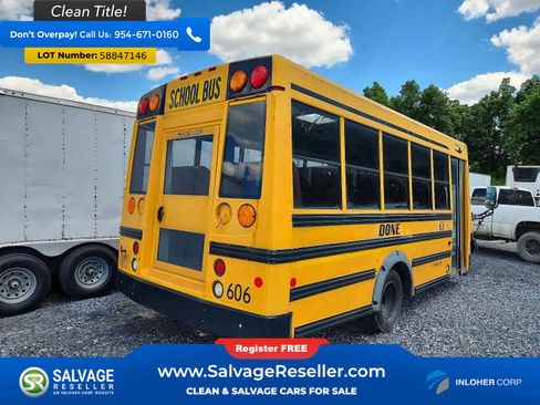 Used 2010 Chevrolet Express 3500 Extended w/ School Bus Package RWD image 5