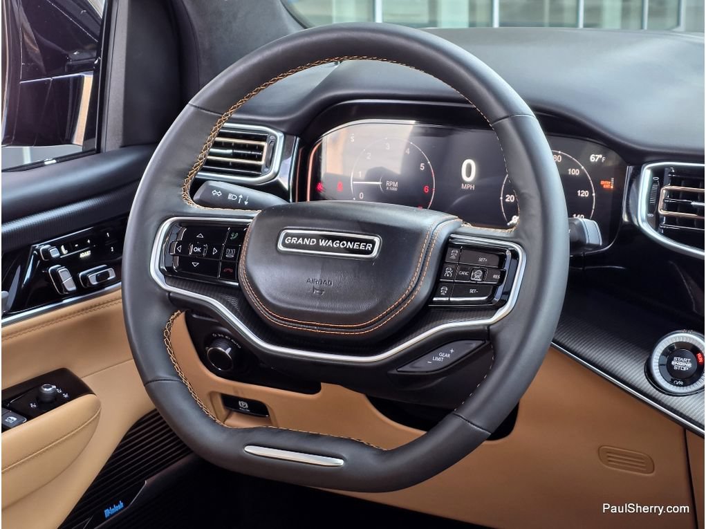Used 2026 Jeep Grand Wagoneer Summit AWD/4WD image 32