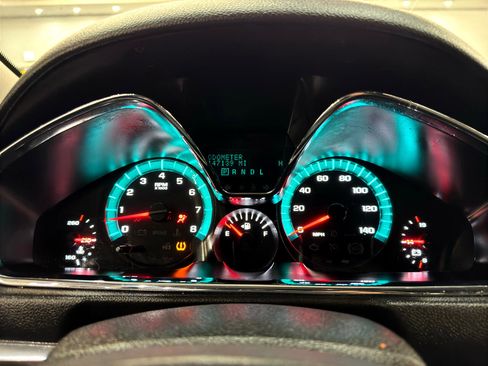 Used 2015 Chevrolet Traverse LTZ w/ LPO, 'HIT The Road' Package image 28