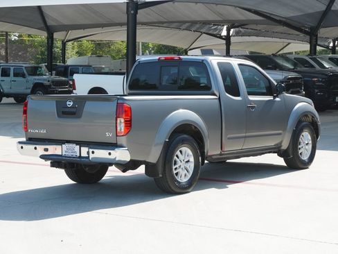 Used 2021 Nissan Frontier SV RWD image 5