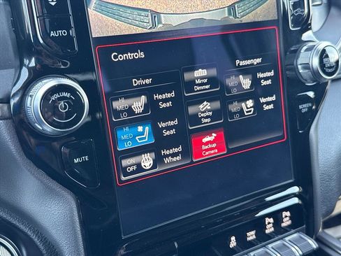 Used 2020 RAM 1500 Sport w/ Comfort & Convenience Group AWD/4WD image 25