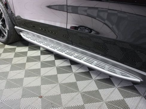 New 2026 Mercedes-Benz GLS 580 4MATIC image 9