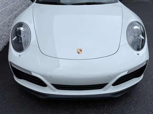 Used 2017 Porsche 911 Carrera 4 AWD/4WD image 14