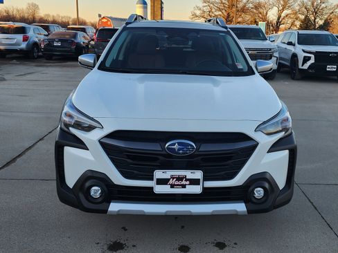 Used 2024 Subaru Outback Touring image 2