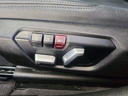 Used 2018 BMW 320i Sedan w/ Convenience Package image 20