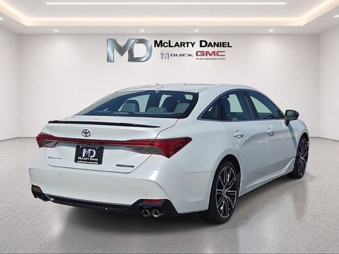 Used 2019 Toyota Avalon Touring w/ Advanced Safety Package FWD image 14