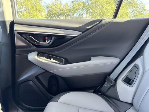 New 2025 Subaru Outback Limited image 15