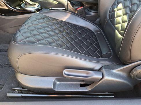 Used 2019 Volkswagen Beetle 2.0T Final Edition SEL image 28