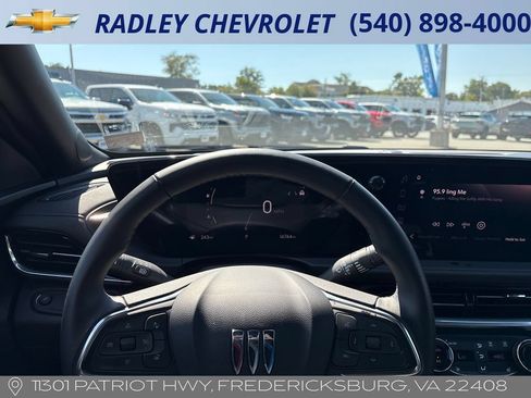 Certified 2024 Buick Envista Sport Touring w/ Convenience I Package FWD image 6