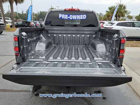 Used 2023 Nissan Frontier SV w/ Technology Package image 13