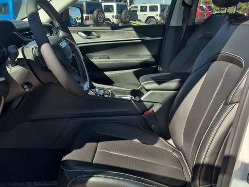 New 2024 Jeep Grand Cherokee Limited 4xe w/ Luxury Tech Group II image 25