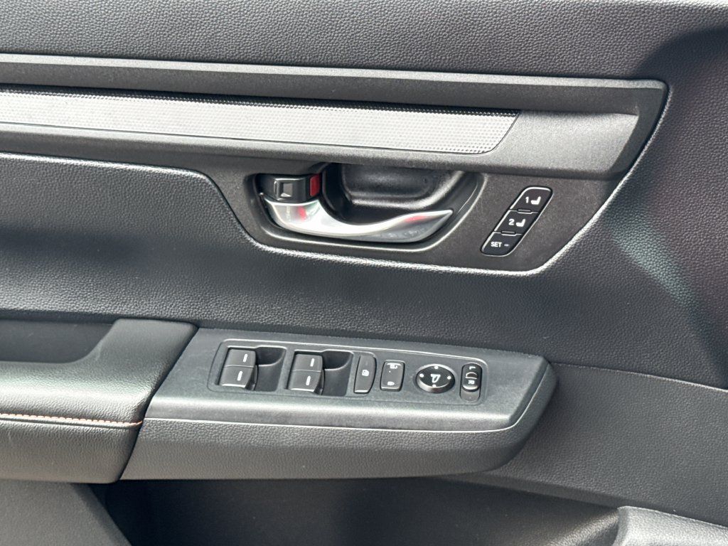 Used 2025 Honda CR-V Sport-L image 34