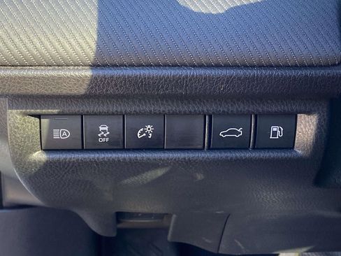 Used 2025 Toyota Camry SE w/ Multimedia Upgrade Package image 27