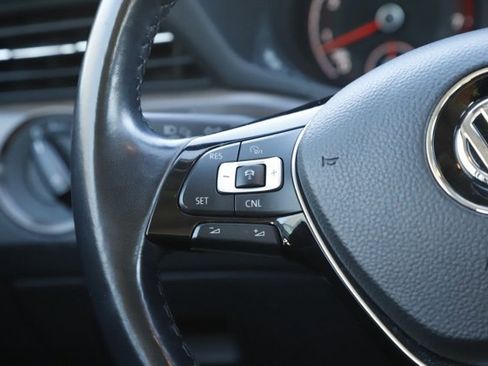 Used 2020 Volkswagen Passat 2.0T SEL image 22