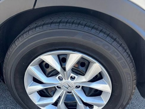 Used 2025 Honda CR-V LX image 19